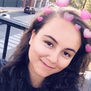 Meet your Posher, Celina